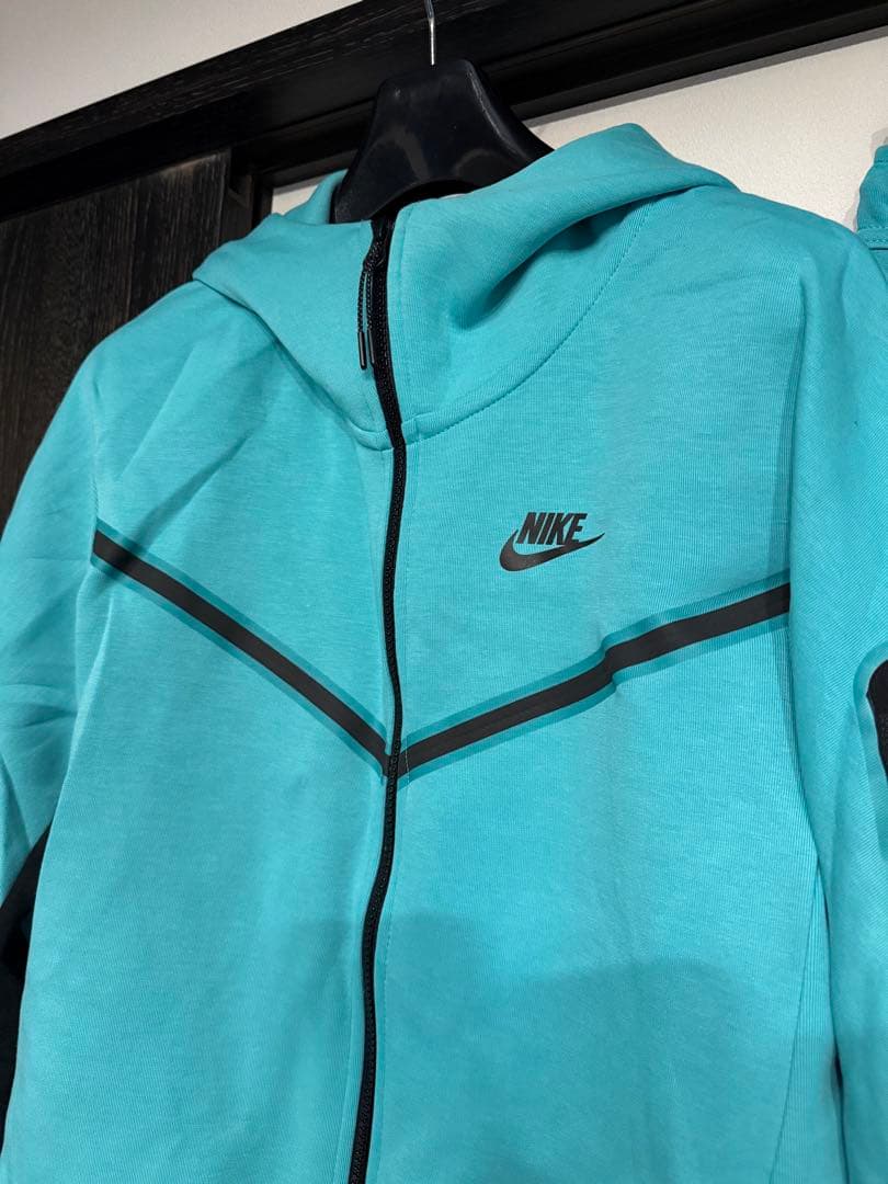 【激レア！】ナイキ NIKE テックフリース ティファニーブルー　サイズS