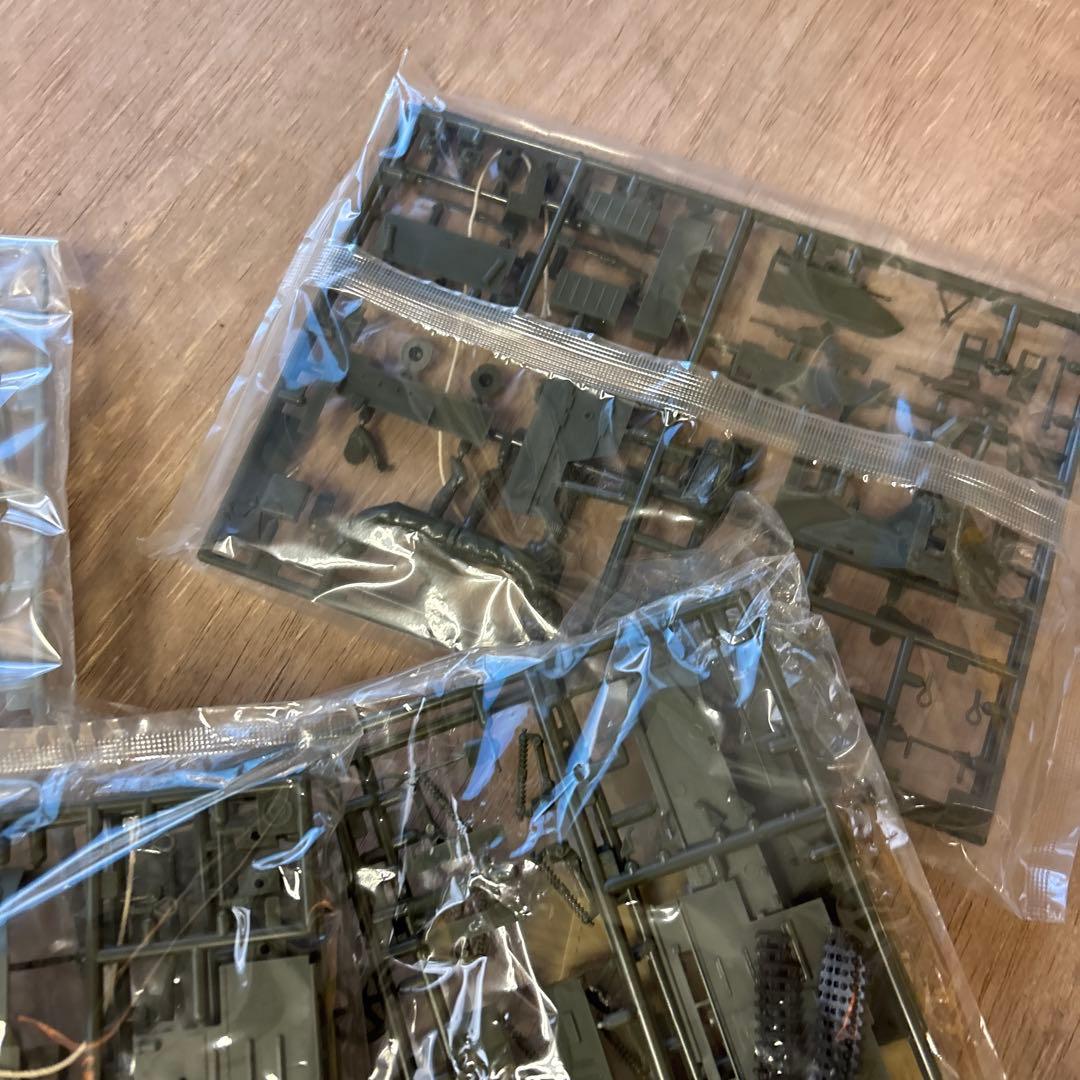 プラモデルパーツセット 1/35スケール100サイズ満タン0123o98