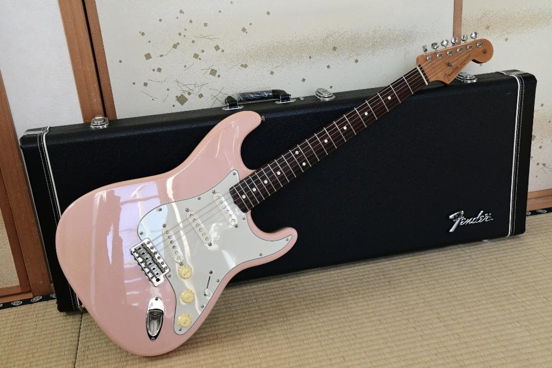 希少_Fender Mexico Stratocaster shell pink