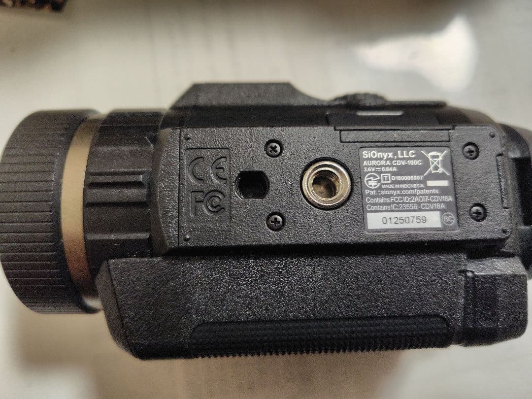 SIONYX AURORA PRO 光学機器　ナイトビジョン　ビデオカメラ