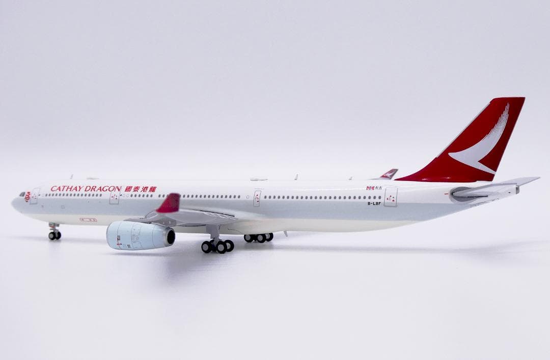 キャセイドラゴン航空 A330-300 B-LBF 1/400