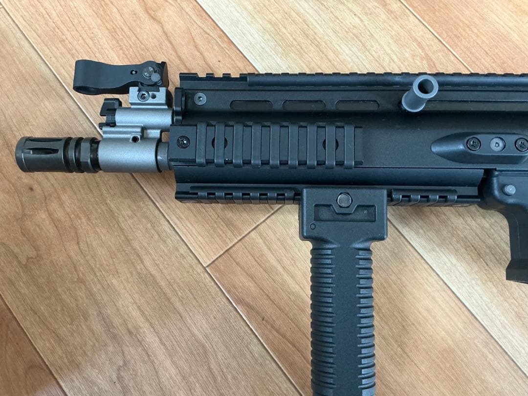 東京マルイ　SCAR-L