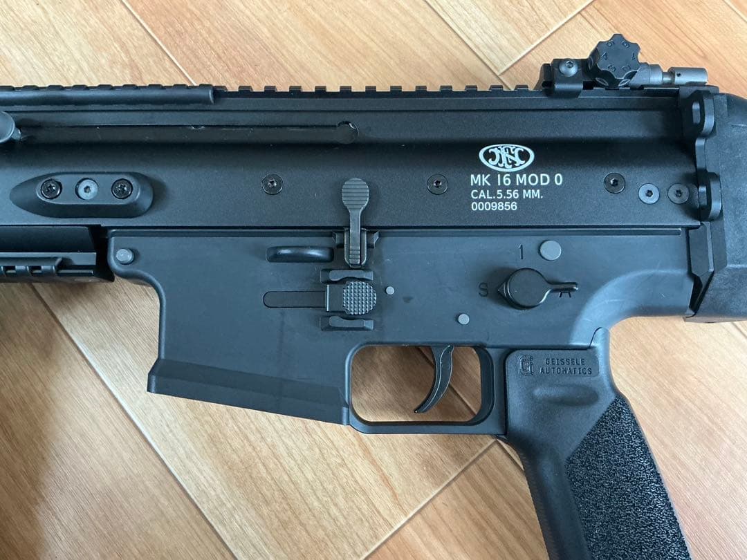 東京マルイ　SCAR-L