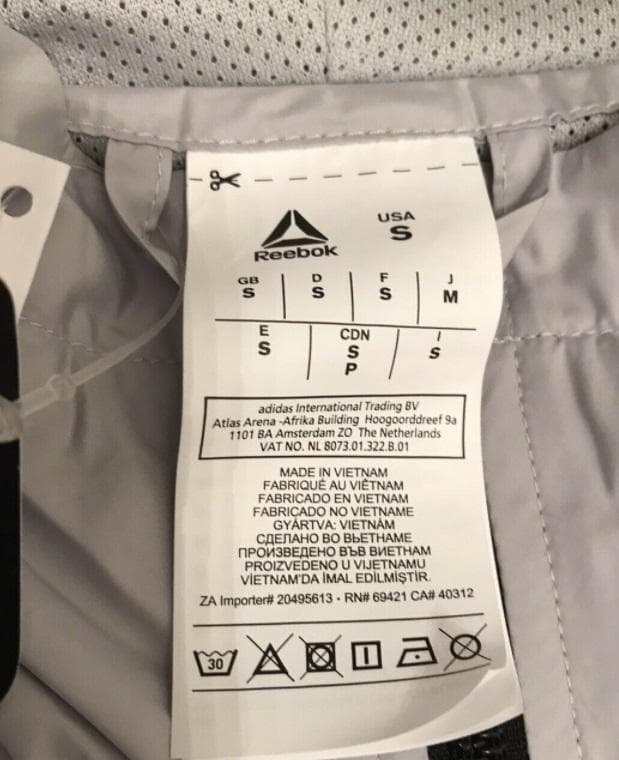 M　 ウィンドブレーカー レズミルズ