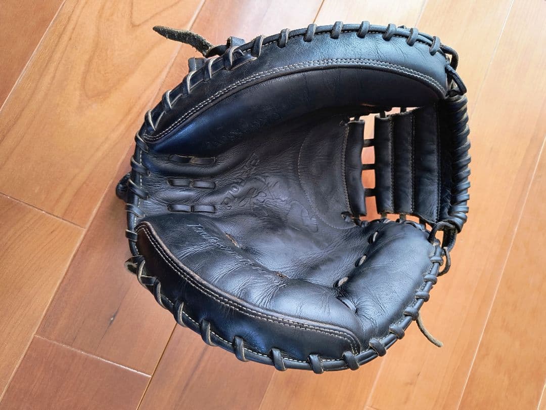 ハイゴールド 軟式キャッチャーミット　グローブ 己極　嬉しい型良好！　M球おまけ