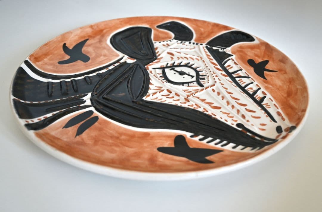 パブロ・ピカソ 陶器絵皿 【山羊の横顔】サイン入り（162/200）鑑定書付