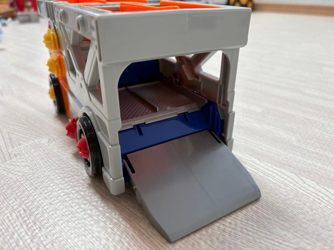 【お値打ち】トミカ スライダーパーキング50 他　4点セット販売