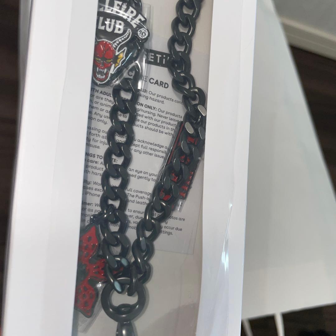 Y*様 ストレンジャーシングス コラボ CASETIFY ストラップ 新品未開封