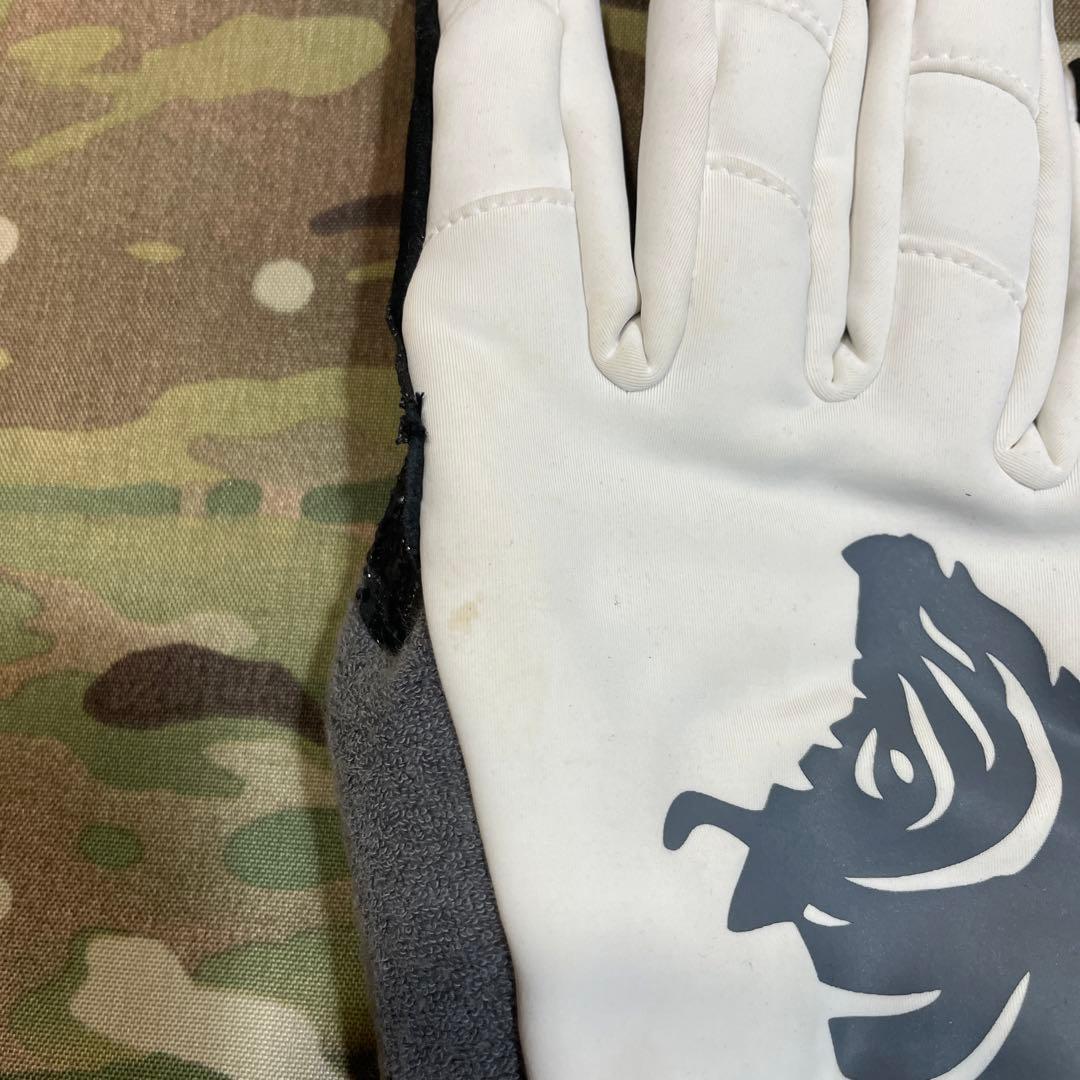 実物 PIG グローブ multicam alpine マルチカム　アルパイン