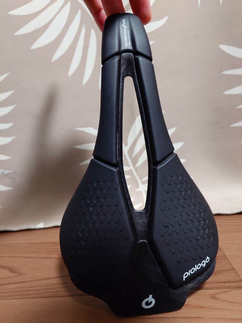 Prologo Scratch M5 ブラックサドル