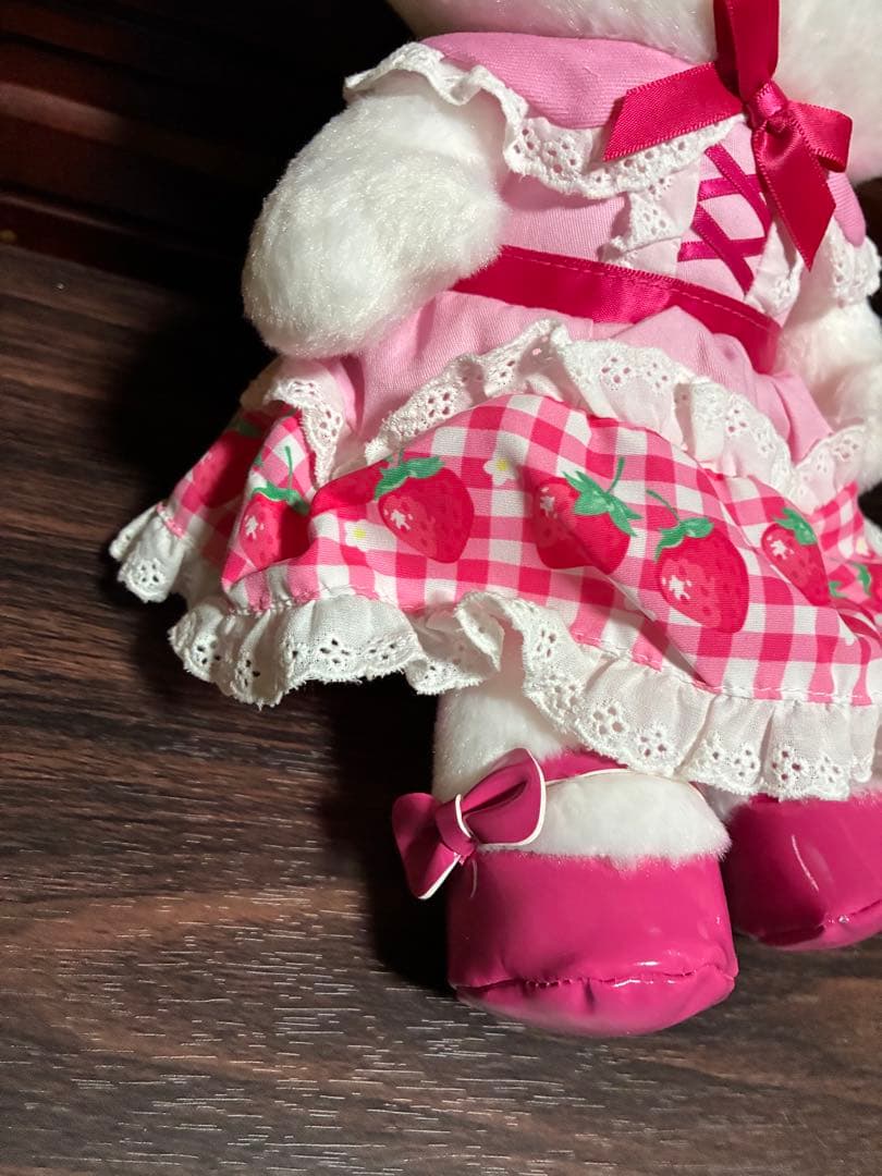 希少 激レア 美品 ハローキティ ユニバ 2018 いちご ドレス ぬいぐるみ