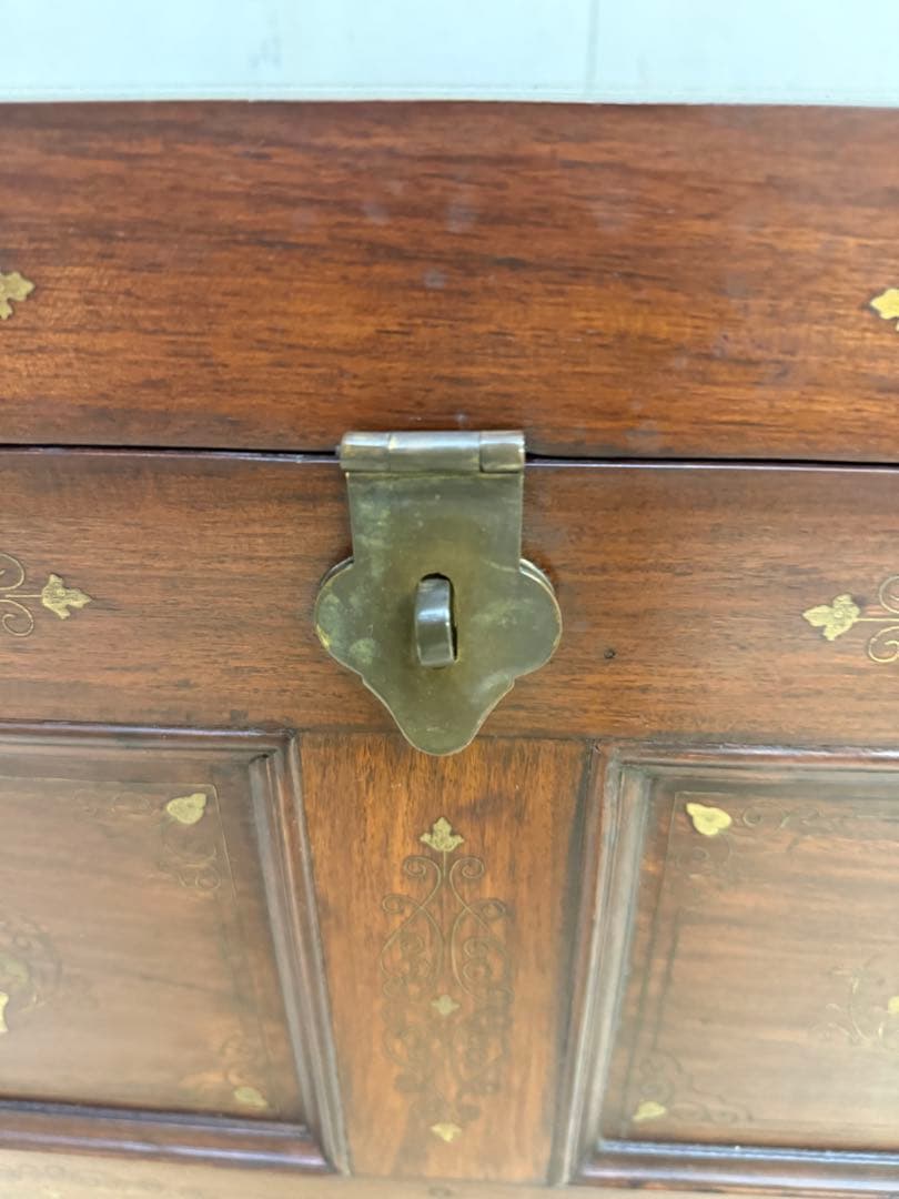 n*&様 【引き取り可】 ローズウッド製の装飾収納箱　ねこあし　猫足