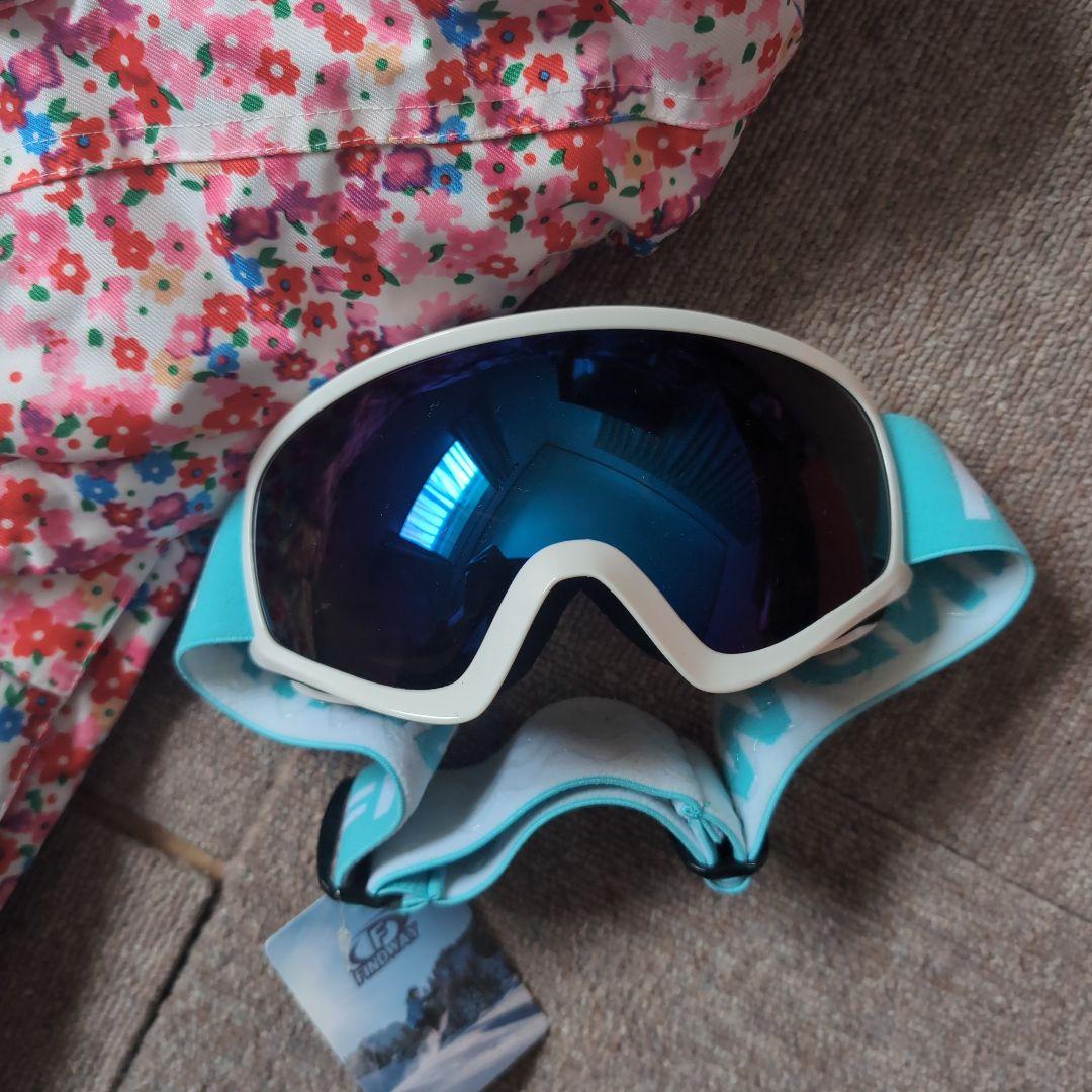 値下げ新品スキーウェア150　未使用ゴーグル付き