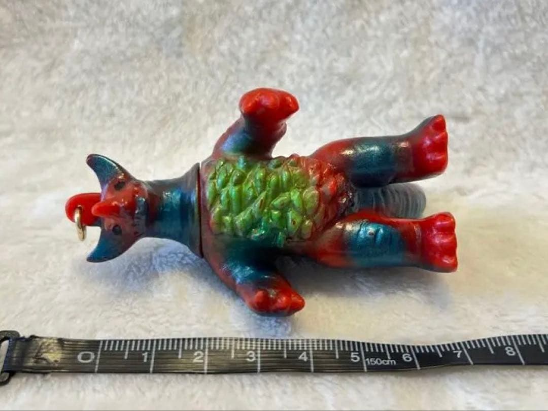 【怪獣】ゴモラペンダント ソフビ 円谷