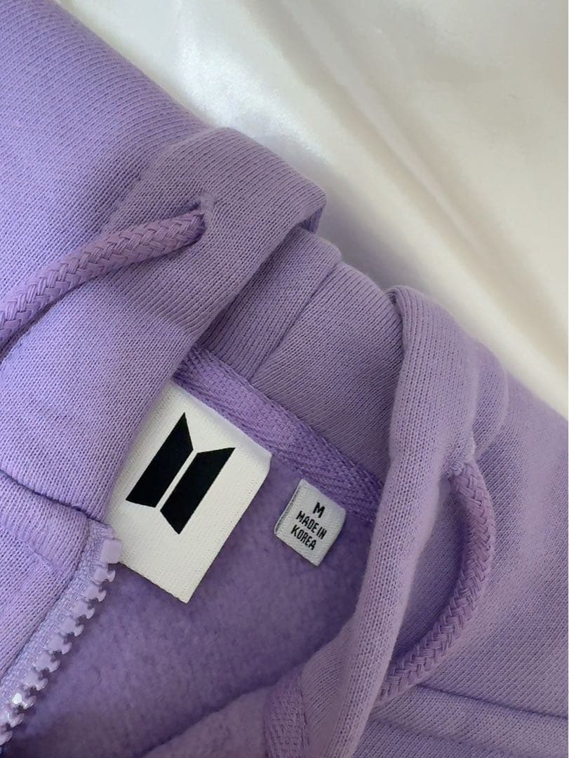 新品未使用　BTS Yet to Come in BUSAN パーカー Ｍ