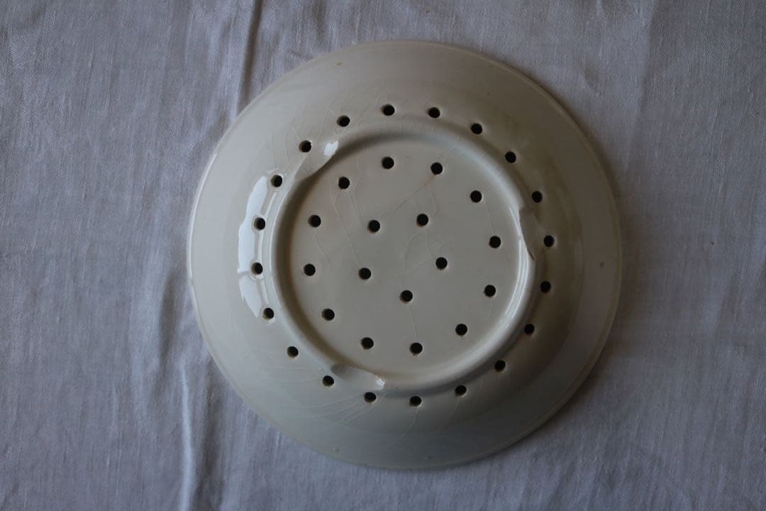 フランス　アンティーク　プレート　水切り　チーズ　豆腐　白　さくらんぼ