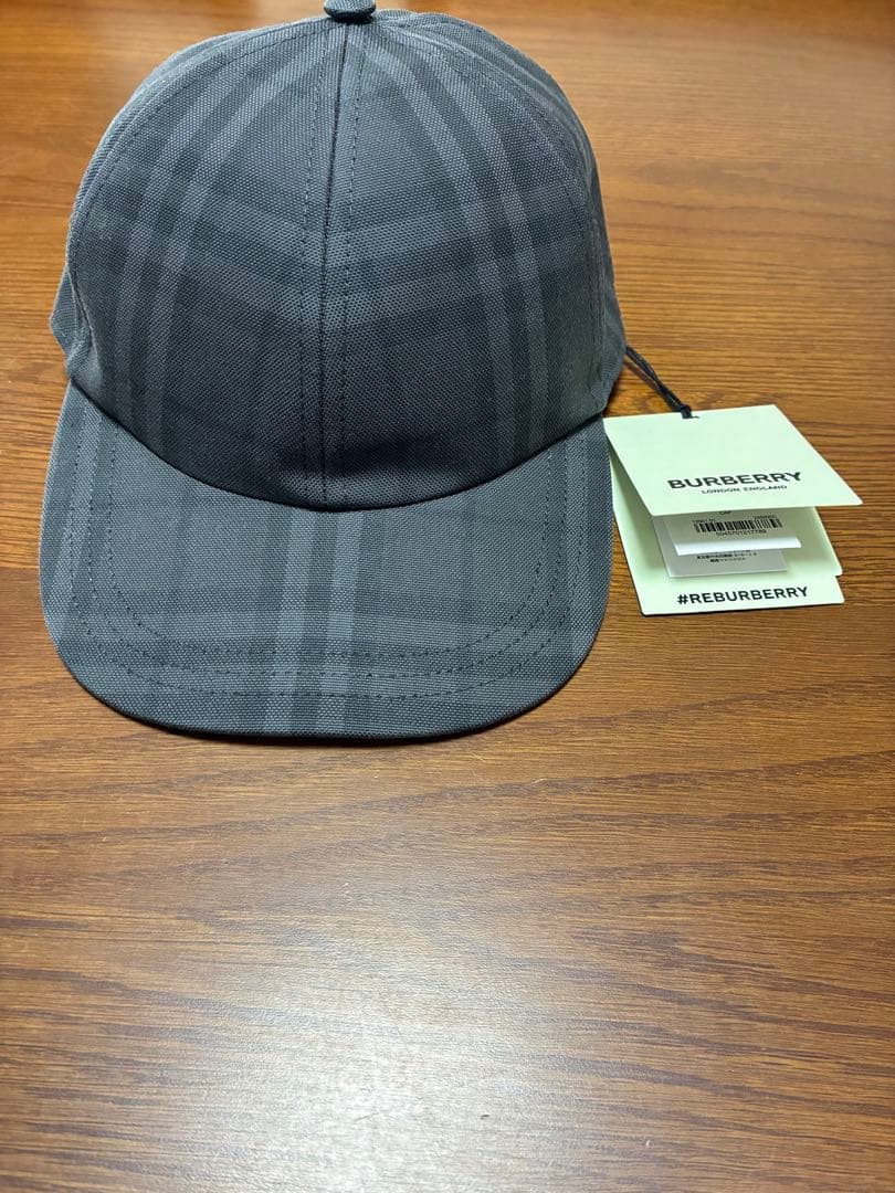 未使用品BURBERRY 帽子 キャップ ユニセックス チェック柄 Mサイズ