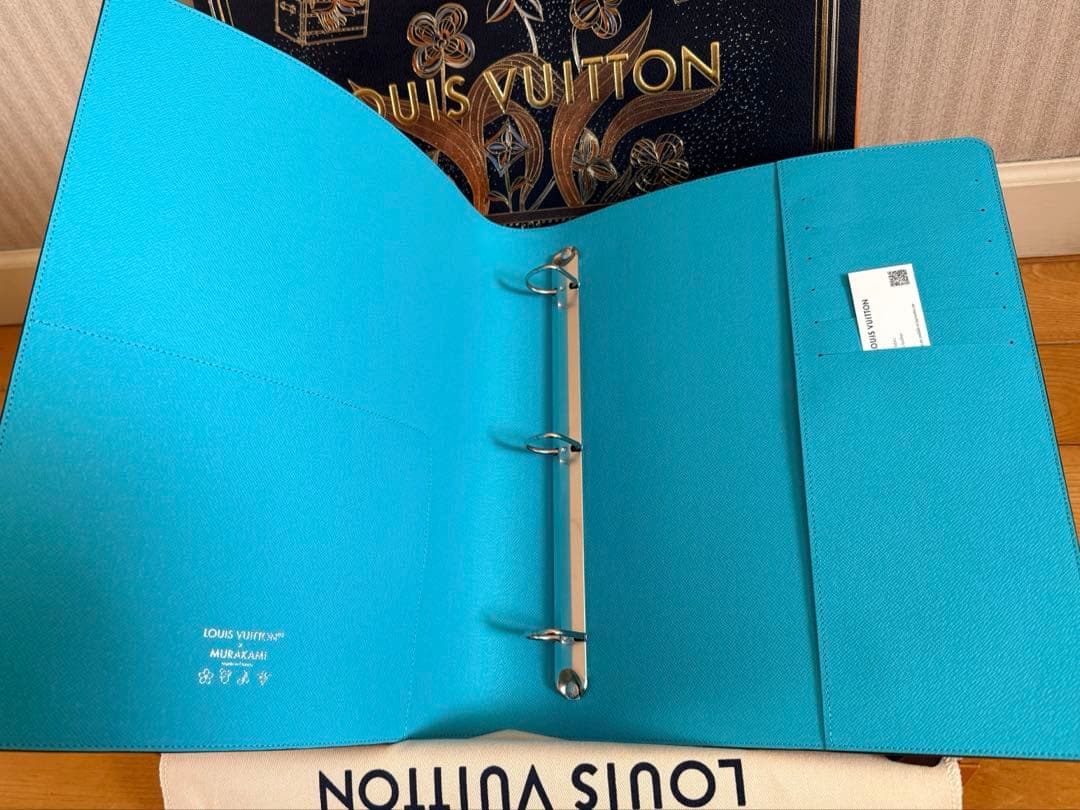 新品未使用♪日本限定IVx TMバインダー・スーパーフラット　GI1569