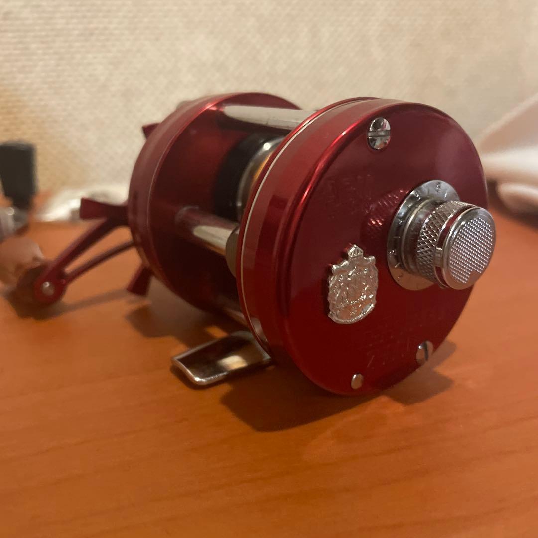 ABU Ambassadeur 2500cベイトリール