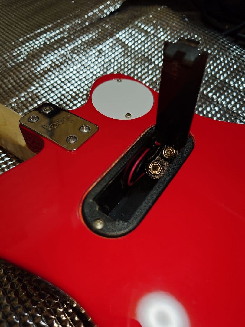 Loog Mini Electric ルーグ　エレキギター　　アンプ内蔵　ミニ