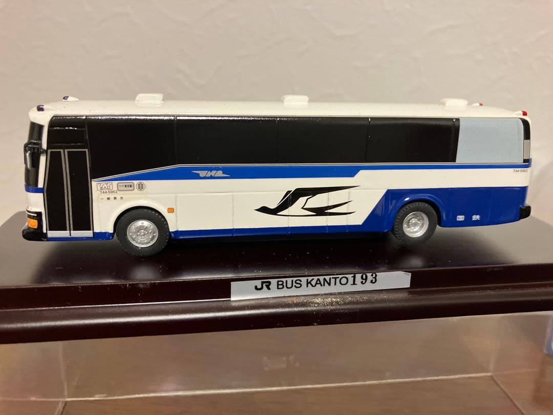 国鉄東名ハイウェイバスP-MS735SA