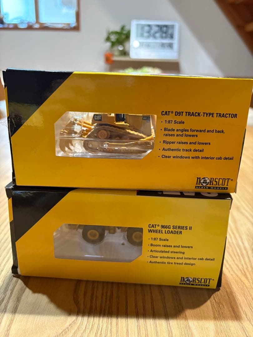 CAT D9Tトラクター＆966Gホイールローダーセット