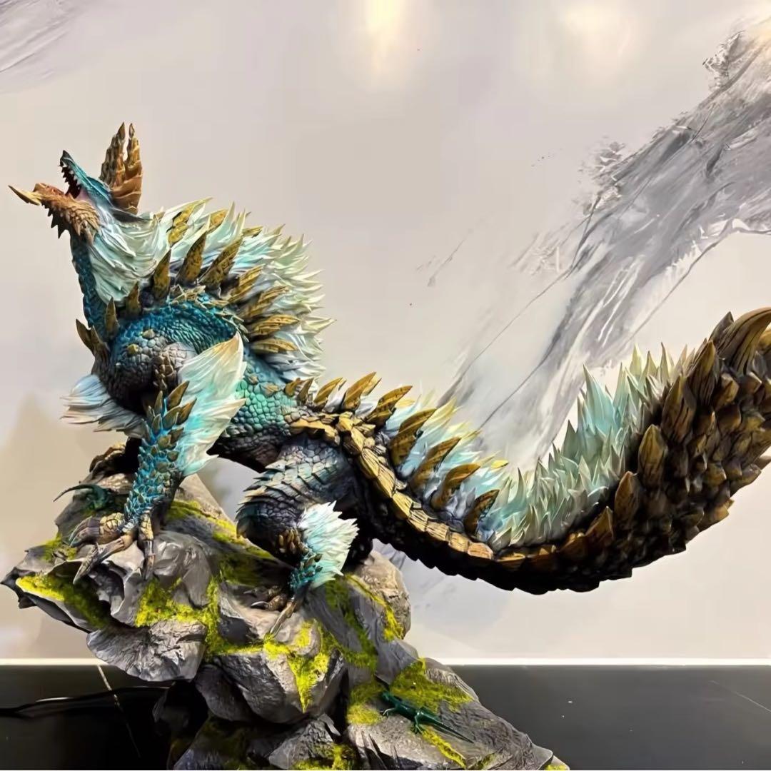 モンスターハンター 雷狼竜 ジンオウガ LED発光 フィギュア 28cm