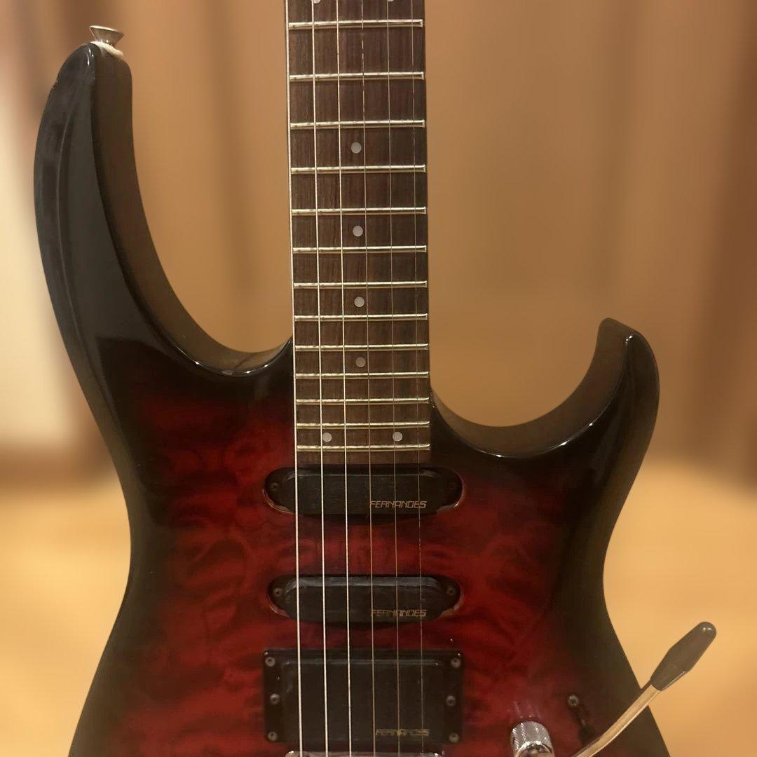 FERNANDES エレキギター ストラトシェイプ（SSH）トレモロアーム付
