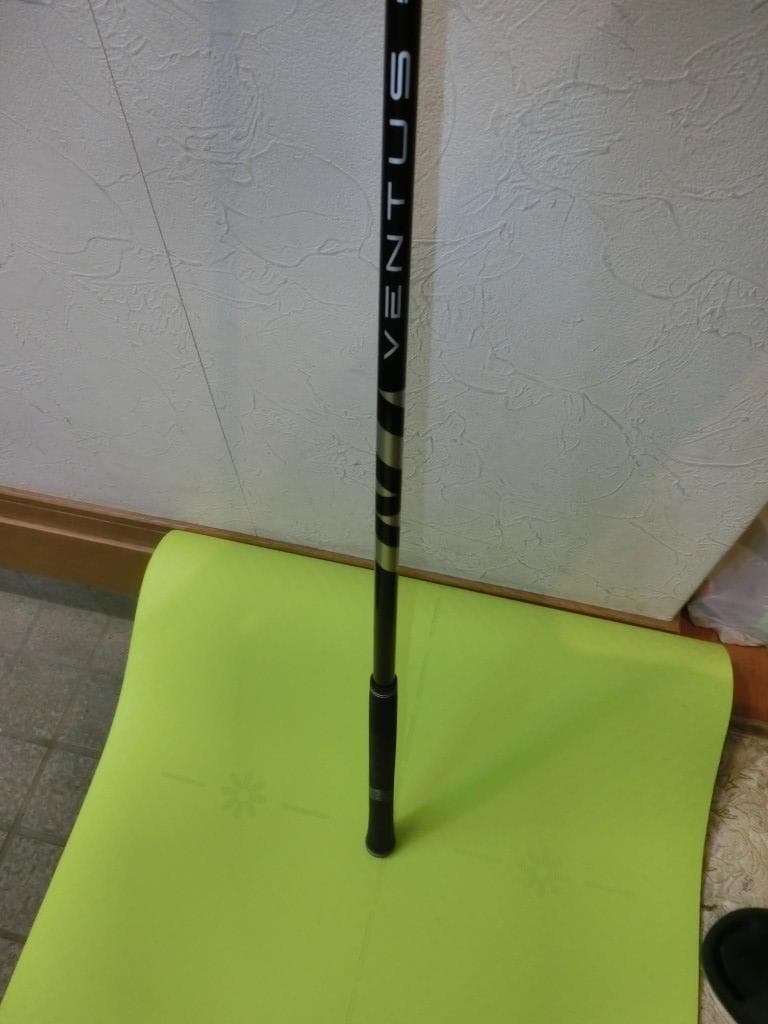 ベンタスブラック５S　タイトリストスリーブ付き