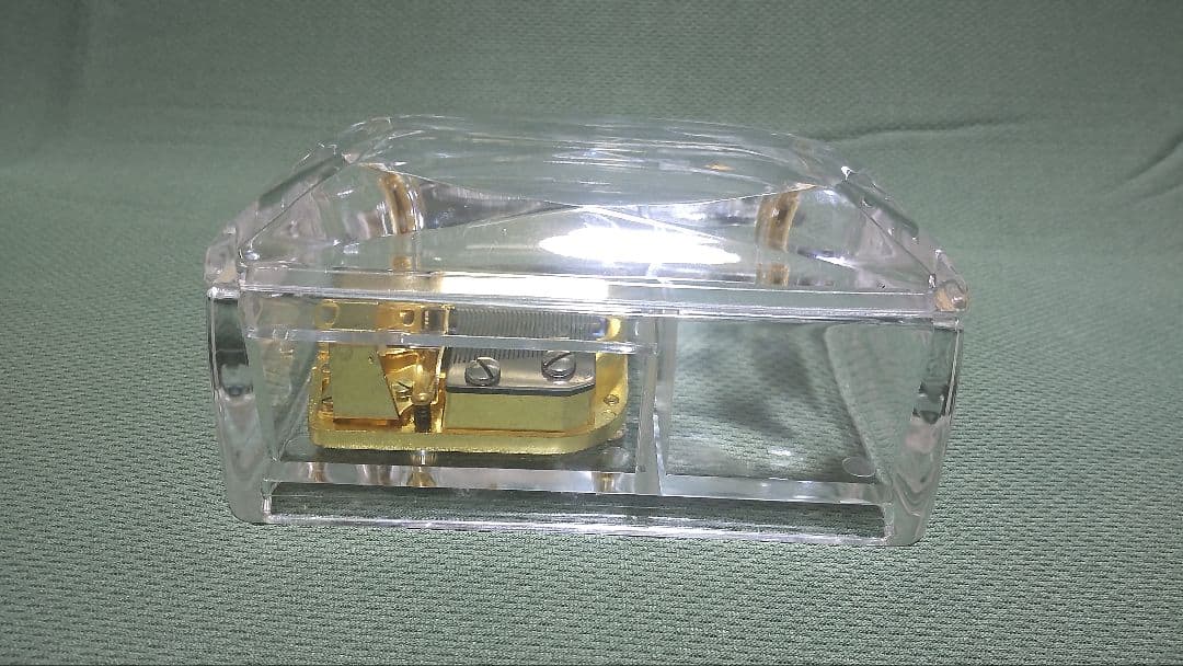 新品未使用！！高級３０弁オルゴール宝石箱