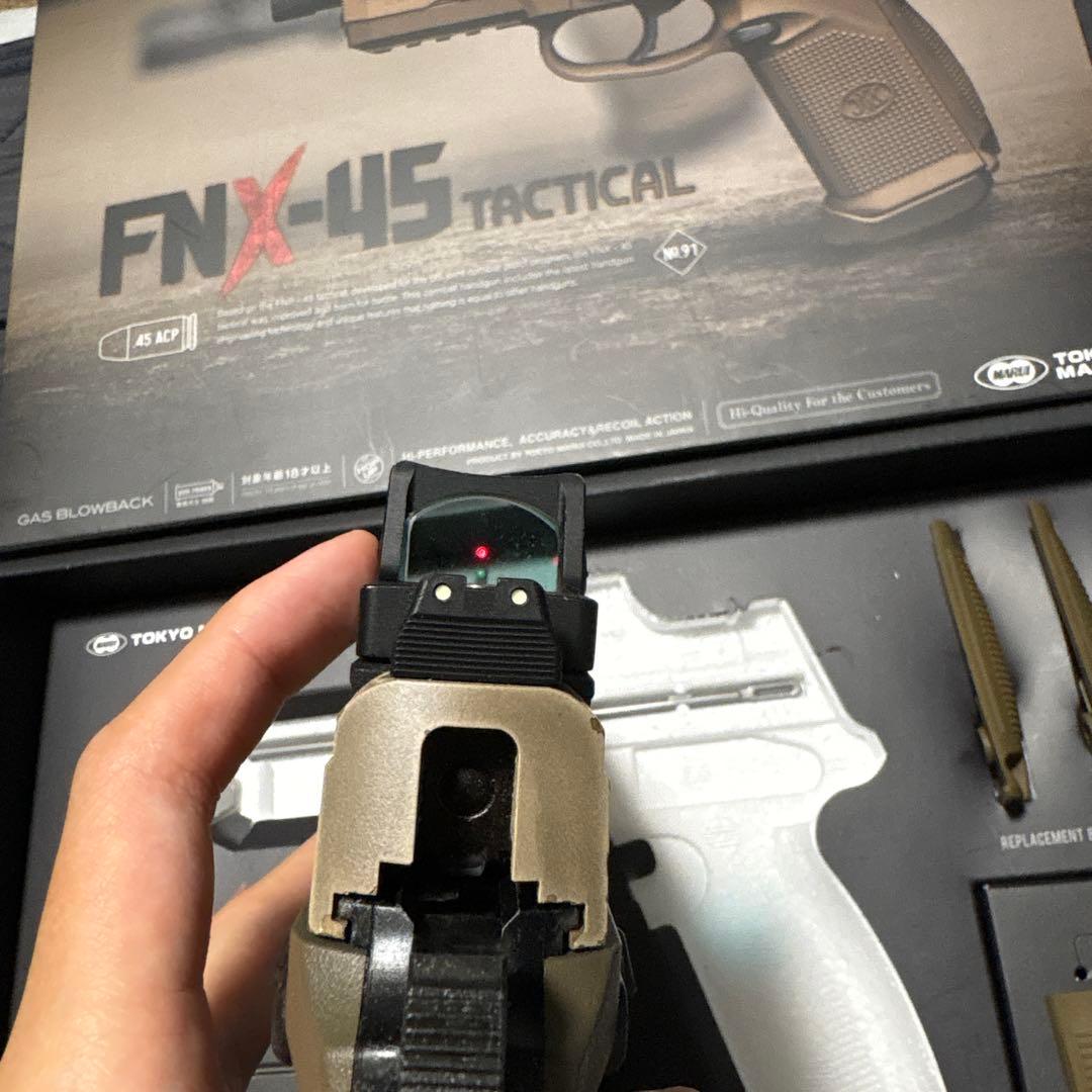 東京マルイ FNX45 塗装品 マガジン三本、ドットサイトセット