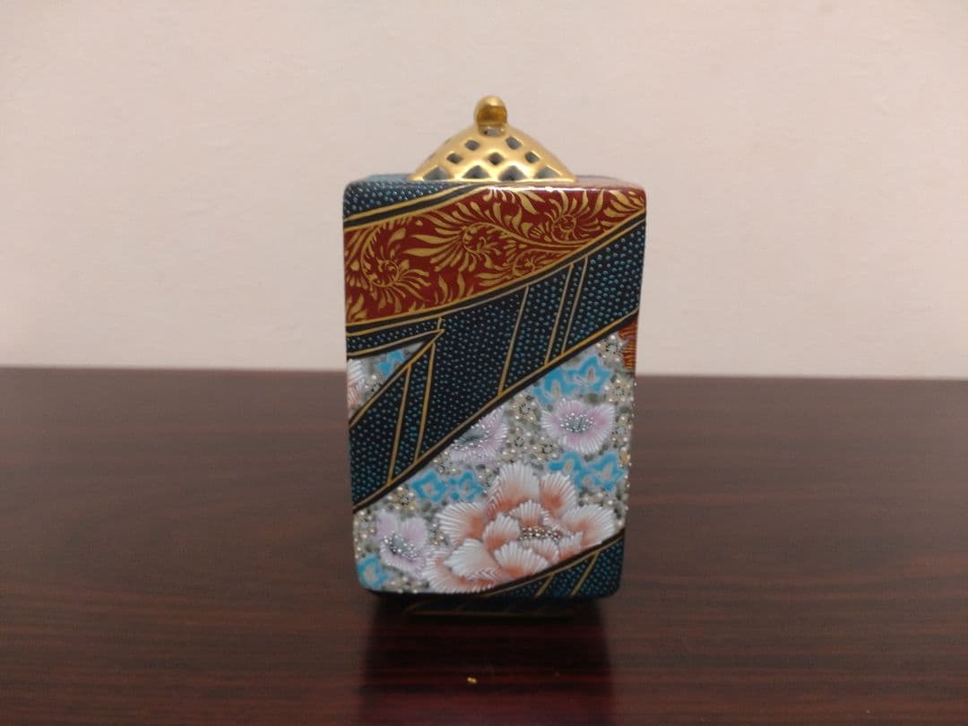 人気作家！九谷焼 中村陶志人 青粒花詰 香炉 共箱