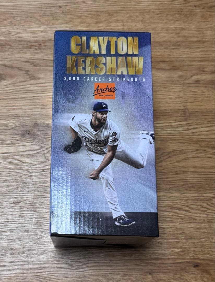 カーショー　ボブルヘッド　3000奪三振　ドジャース　来場者限定　スタジアム配布