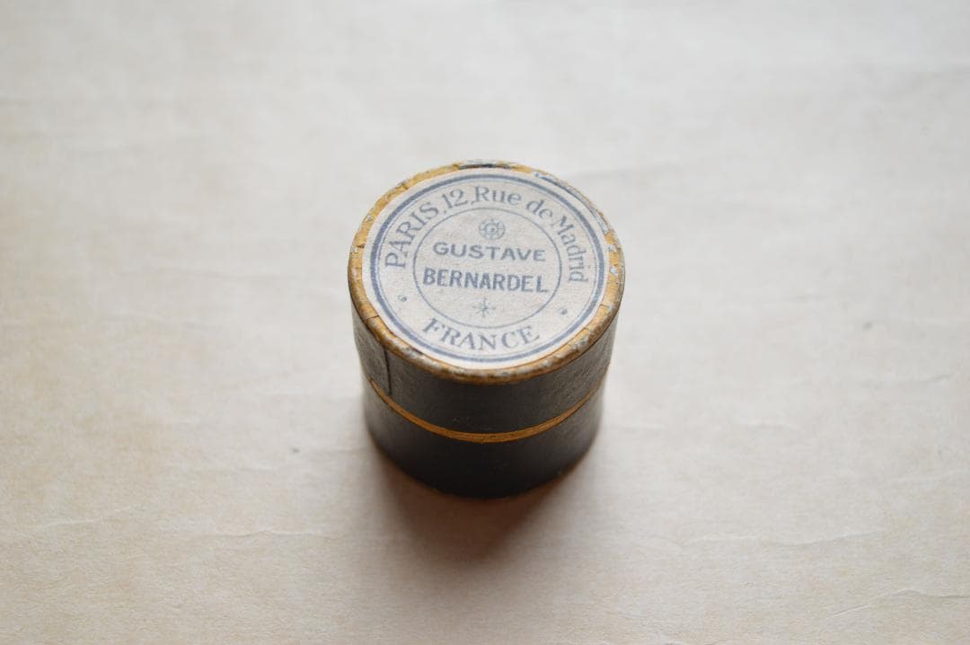 缶ベル　古い松脂