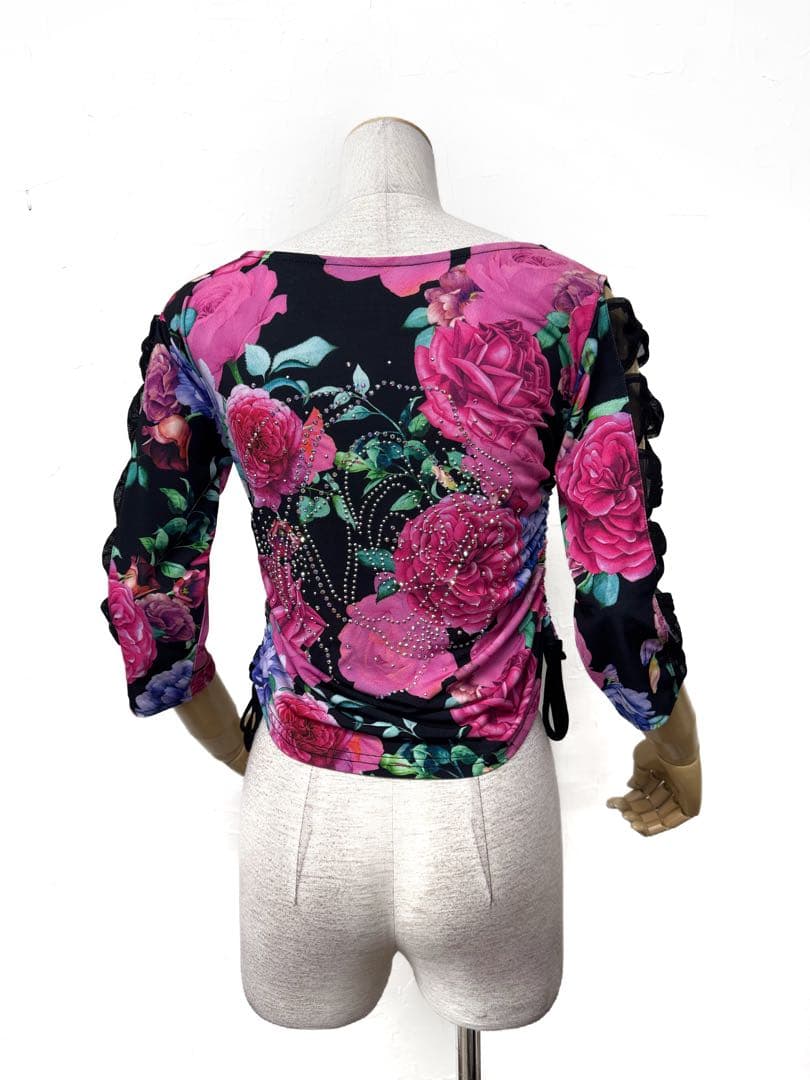 【ラインストーン輝く】新品　ピンク系　花柄プリント社交ダンスカットソーｒ301