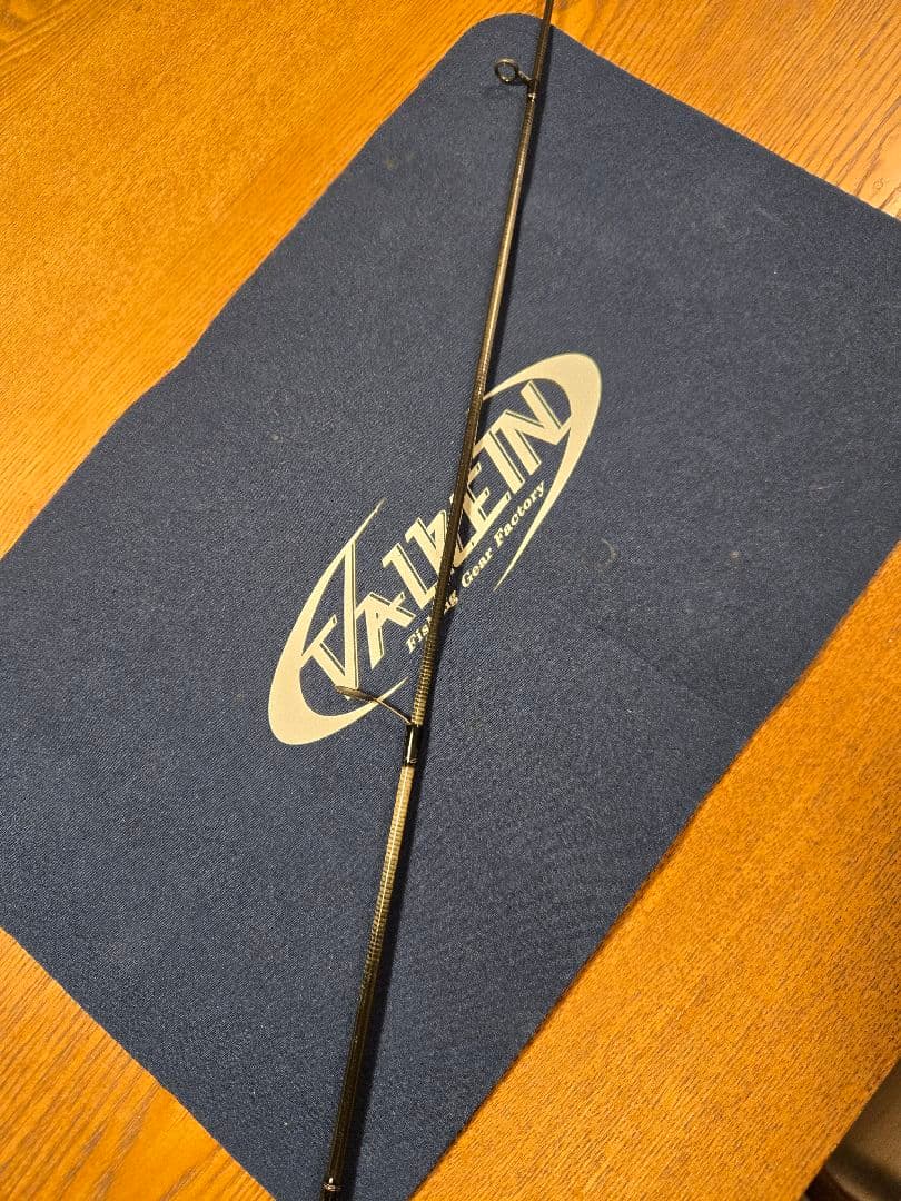 ダーインスレイヴ ブラックヴェスパイン 61l-h