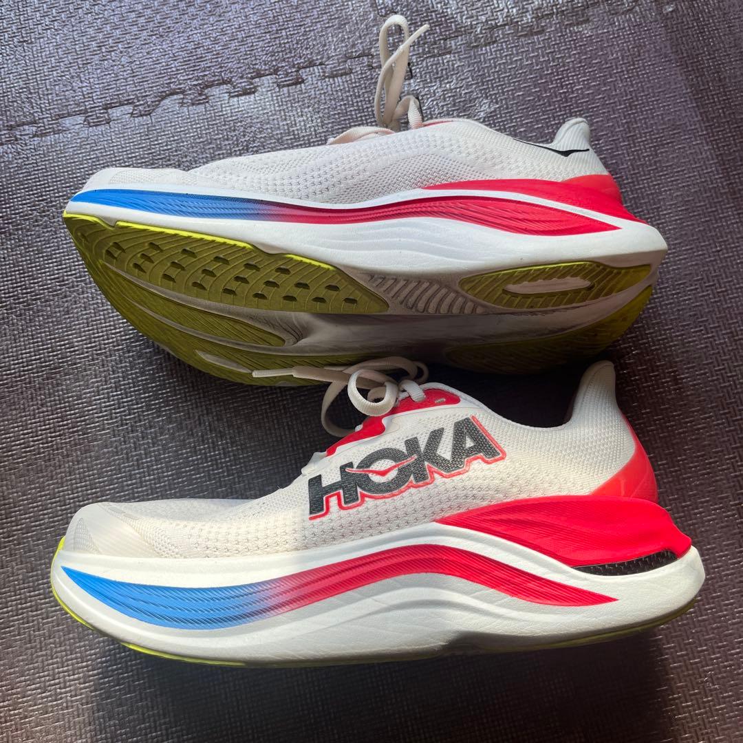HOKA スカイワードX