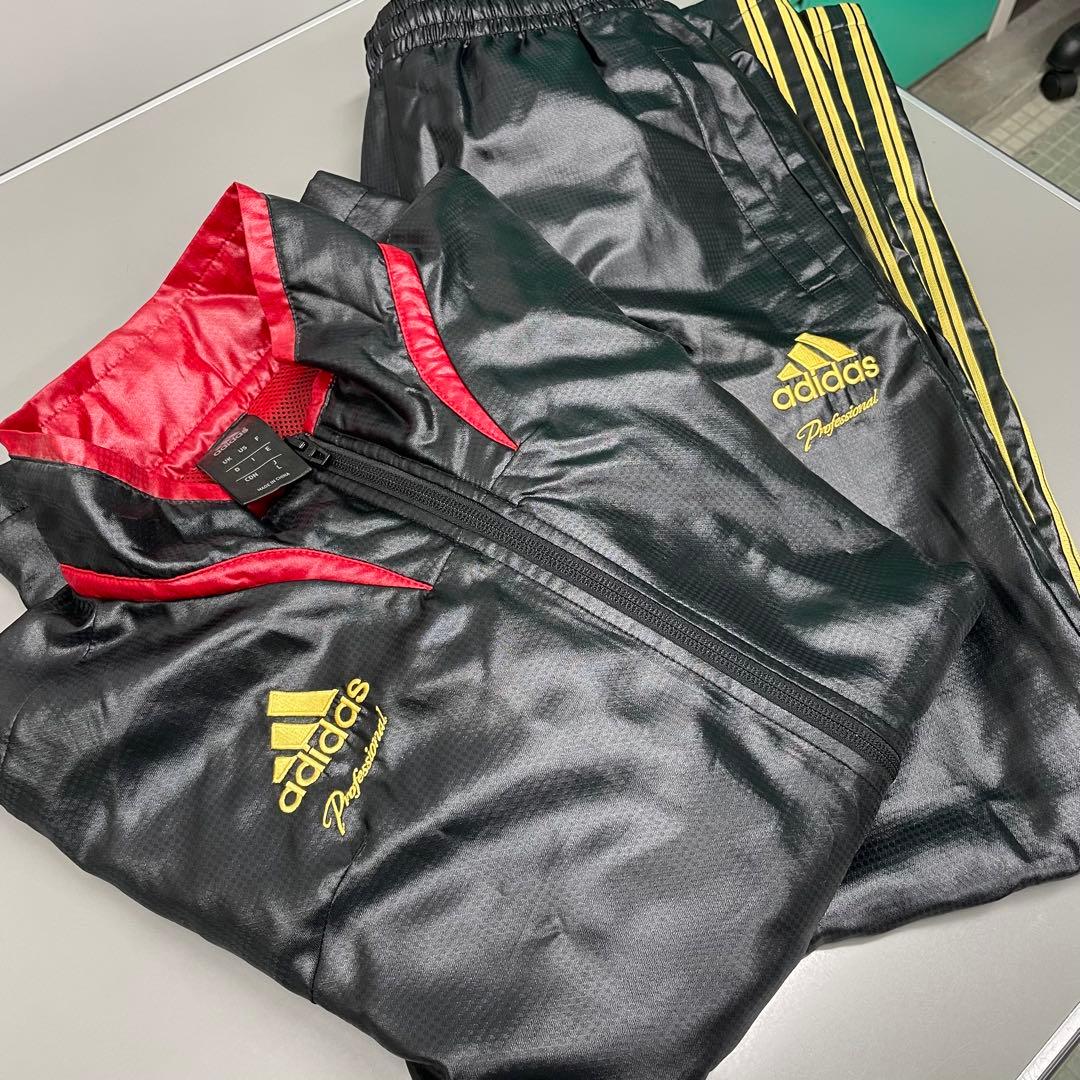 新品‼️アディダス プロフェッショナル　ウインドブレーカー上下セットアップ