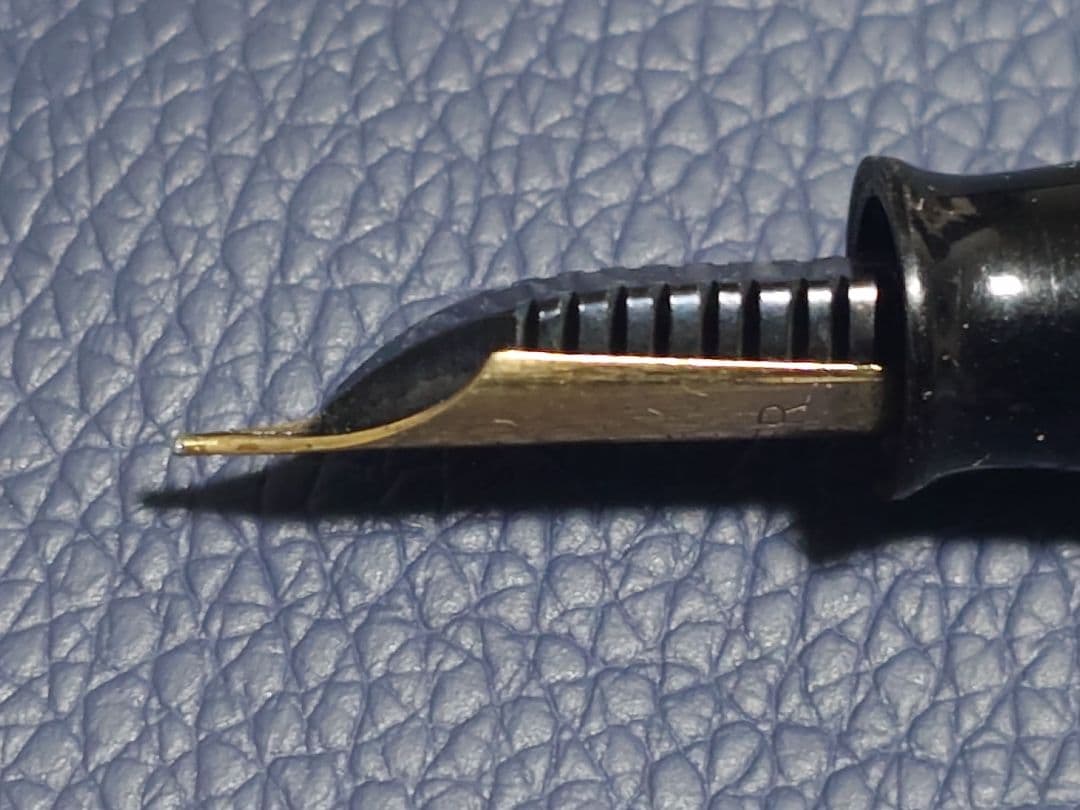 【ヴィンテージ万年筆】パーカー　バギュマチック　ブルーダイヤ