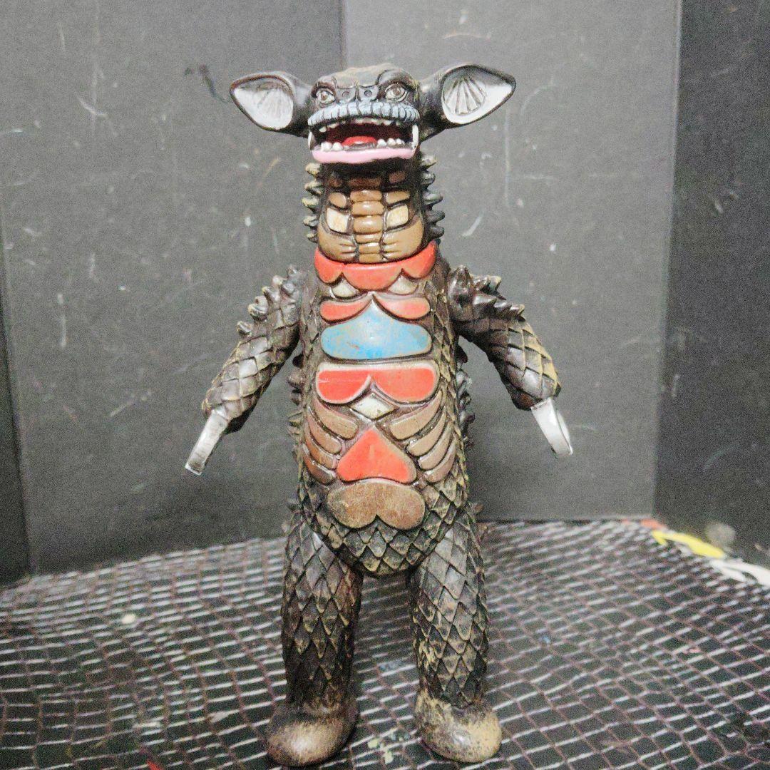 ウルトラ怪獣旧型絶版ソフビギャンゴ.ネロンガ（2744onsi2873fi）