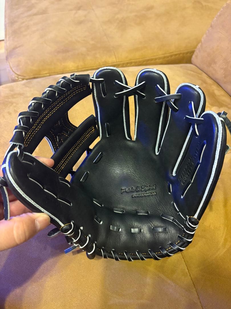 【新品】ゼット プロステイタス 軟式グローブ ブラック 二塁手・遊撃手用