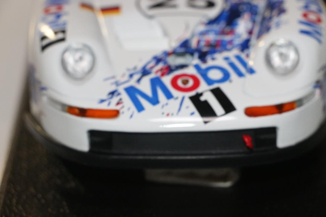 貴重　ANSON RACING製 ポルシェ９１１ＧＴ１　１／１８　中古品