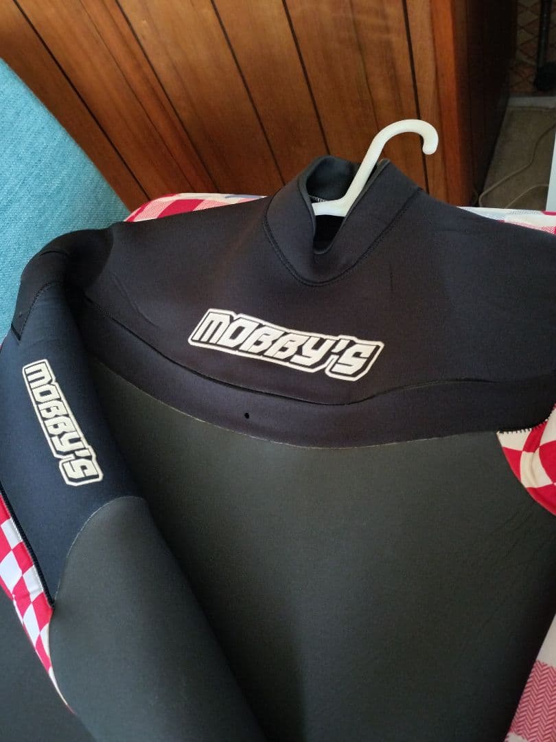 MOBBY'S セミドライスーツ ブラック 赤チェック