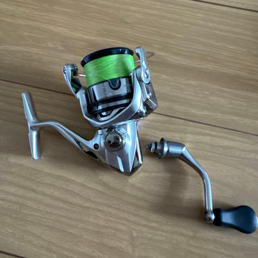 リール　STRADIC　2500SHG