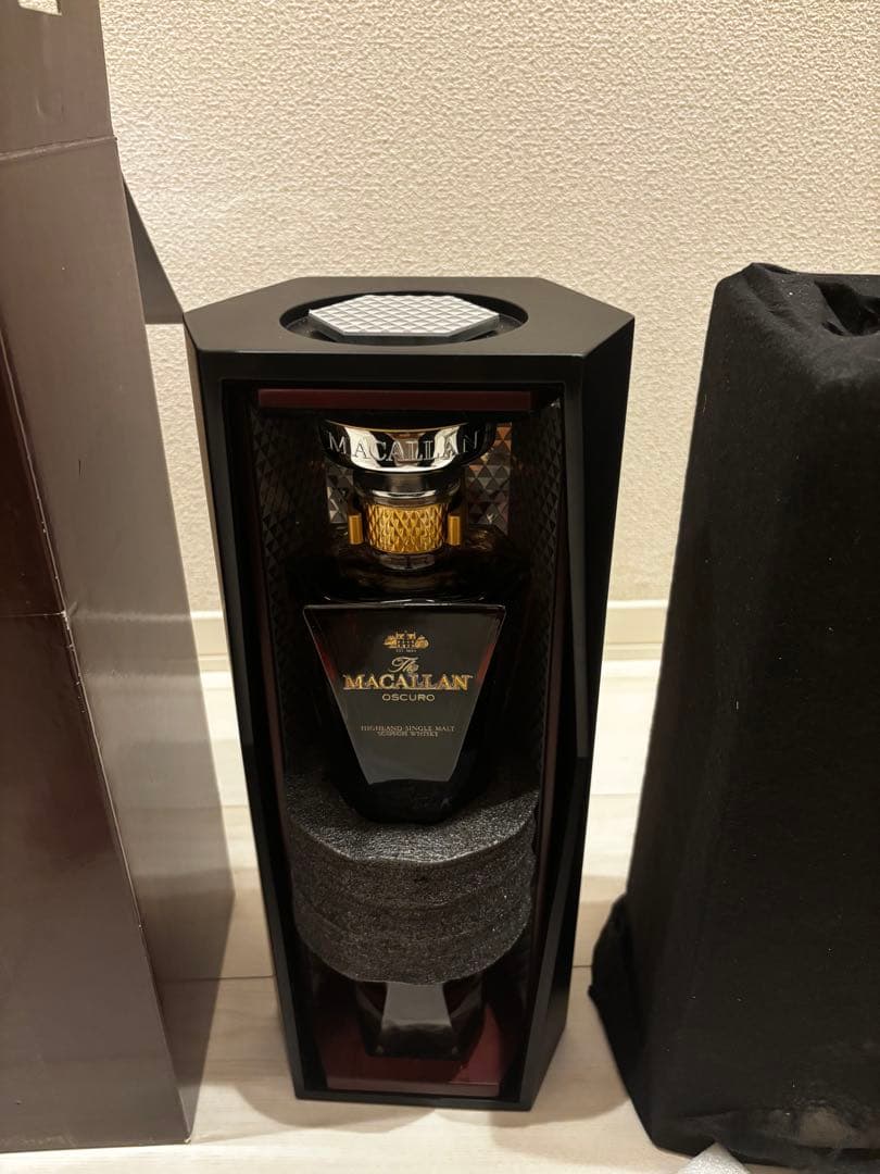 The Macallan Oscuro シングルモルトウイスキー