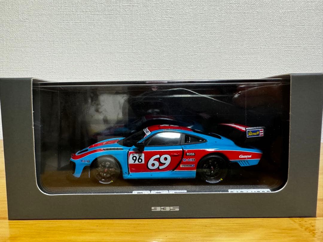 【MINICHAMPS】限定1500台 Porsche 935 #69