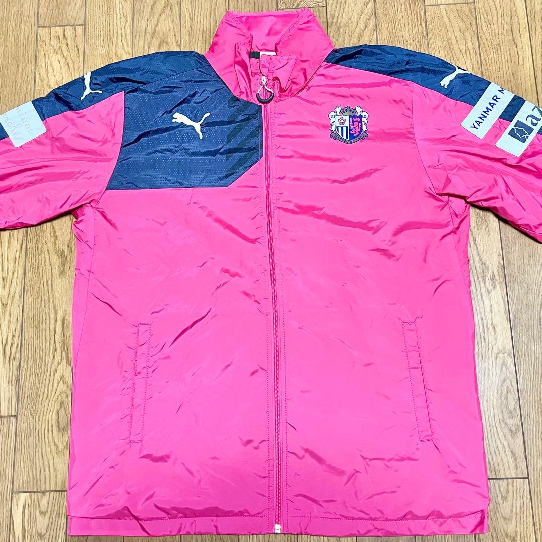 セレッソ大阪　ウォーマー　【Mサイズ】　2015年モデル　PUMA製