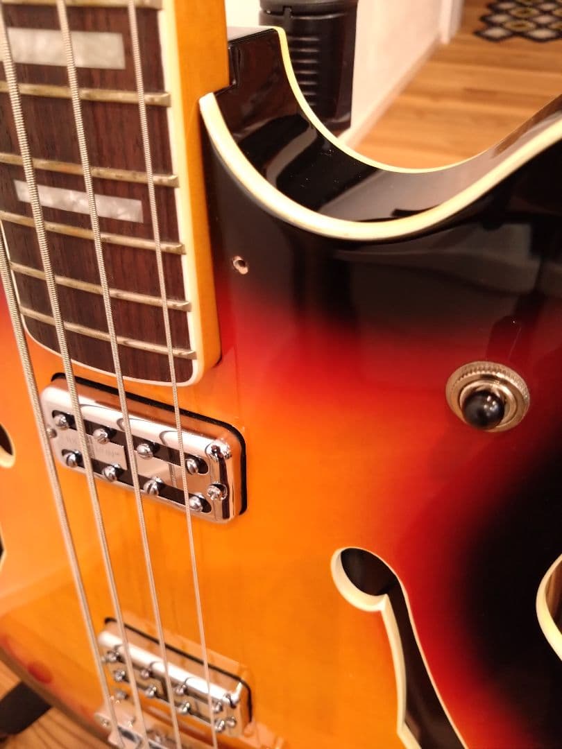 ベース Fender Modern Player Coronado Bass II