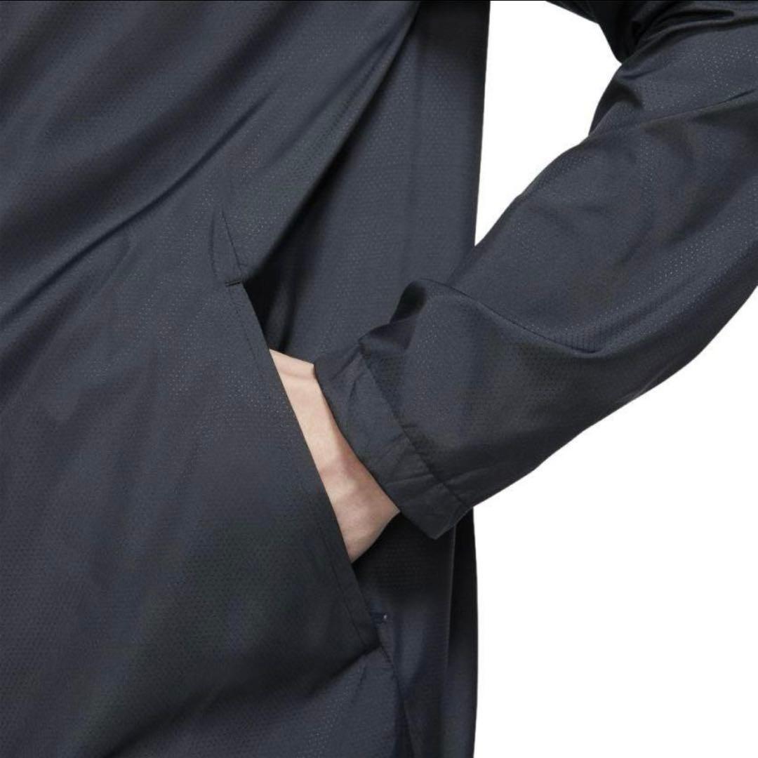 L ☆新品☆ ナイキ　エッセンシャル フーデッド 軽量薄手ランニングジャケット