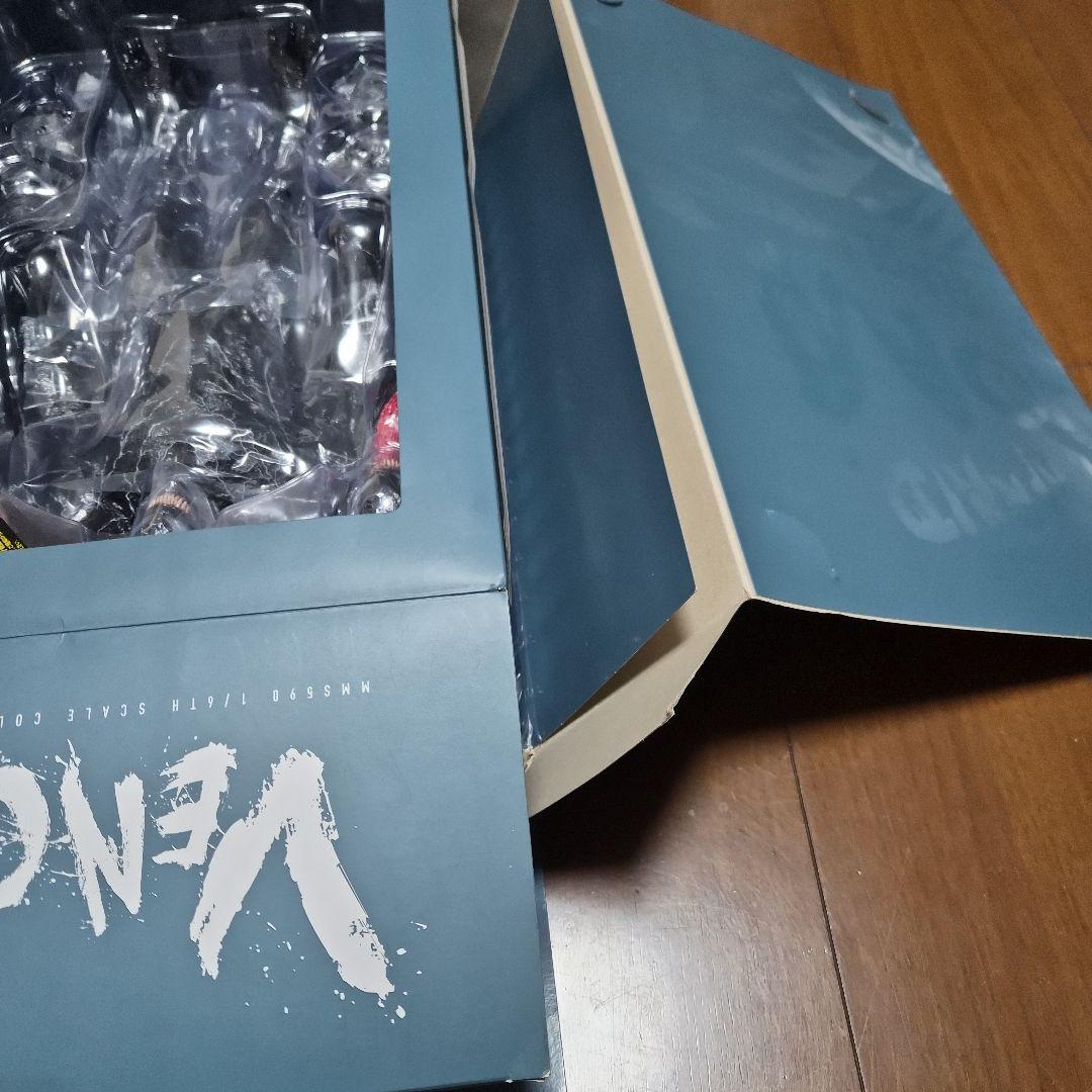 ホットトイズ　ヴェノム